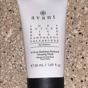 8-Hour Radiance Renewal Sleeping Mask